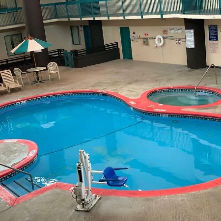 Motel 6 Savannah Ga Gateway & I95 Exterior foto