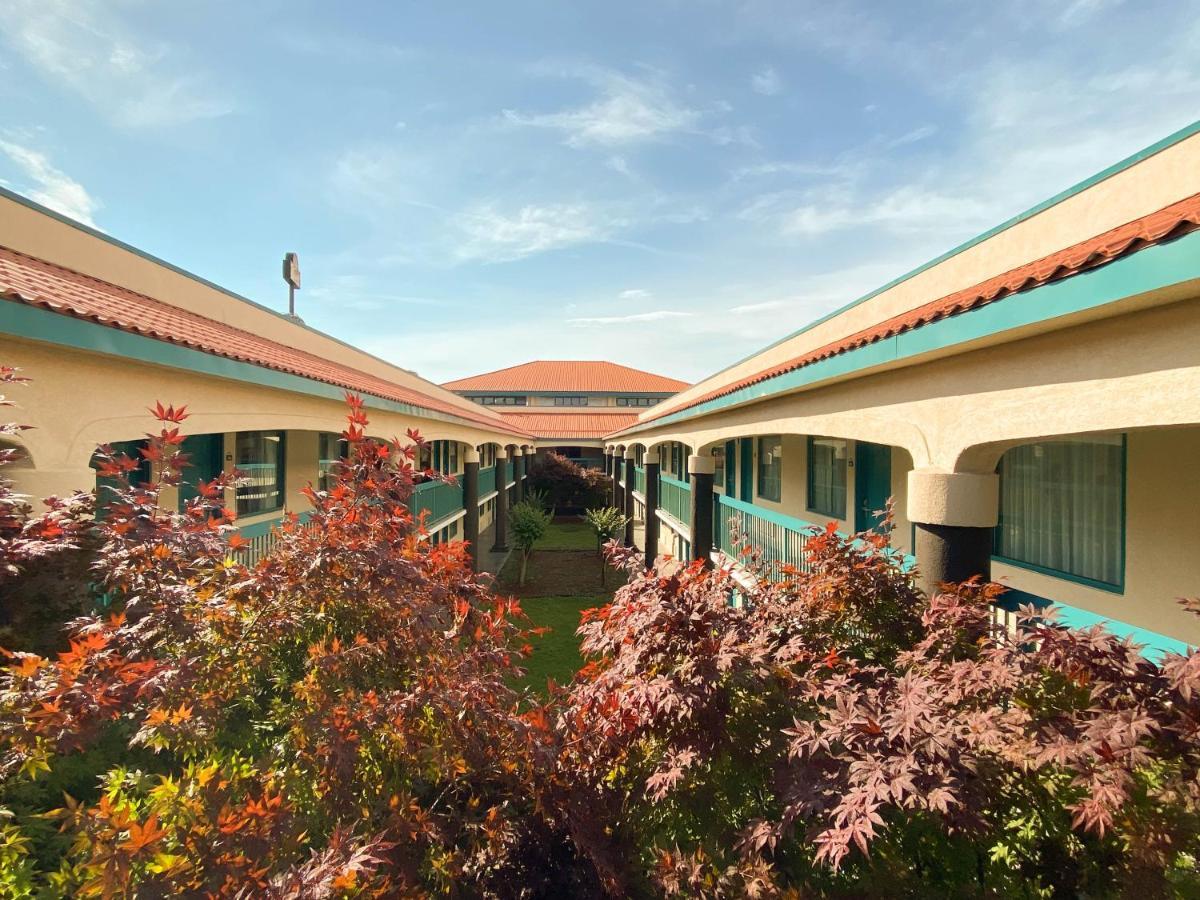 Motel 6 Savannah Ga Gateway & I95 Exterior foto