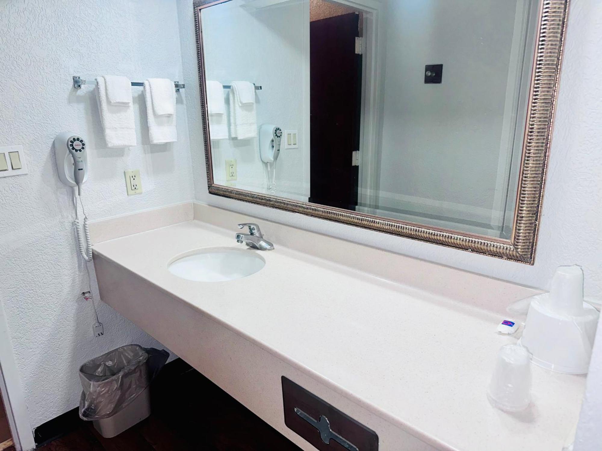 Motel 6 Savannah Ga Gateway & I95 Exterior foto